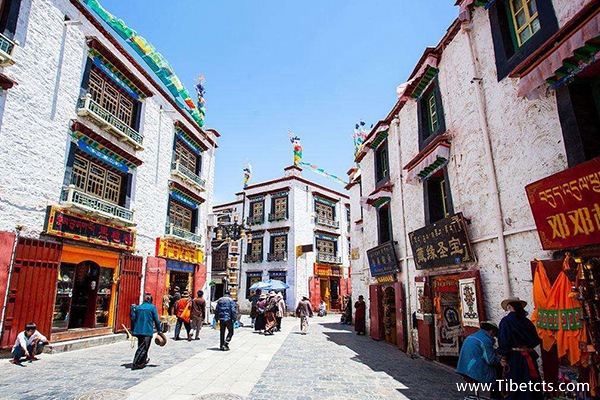 西藏旅游必備用品有哪些